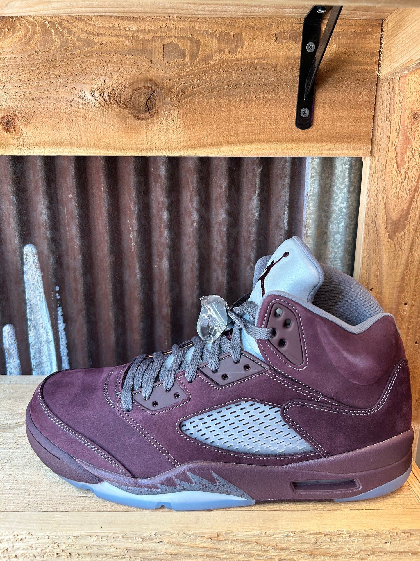 Jordan 5 Retro ‘Burgundy’ 2023
