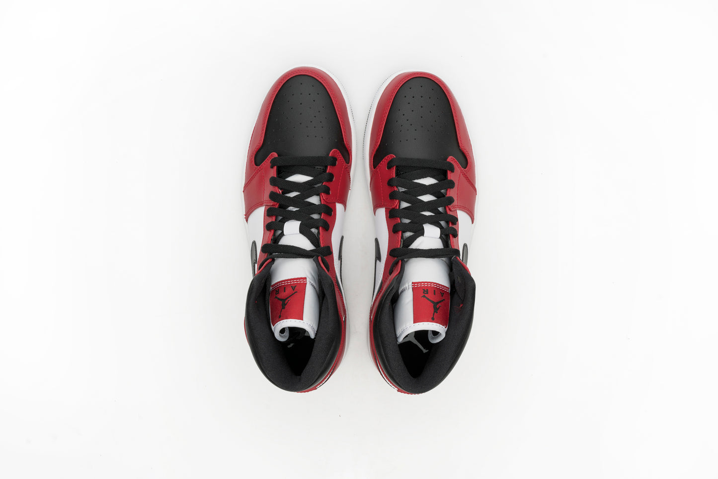Air Jordan 1 MID "Chicago Black Toe"
