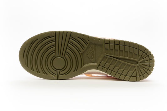 Social Status x Dunk Mid "Strawberry Milk"
