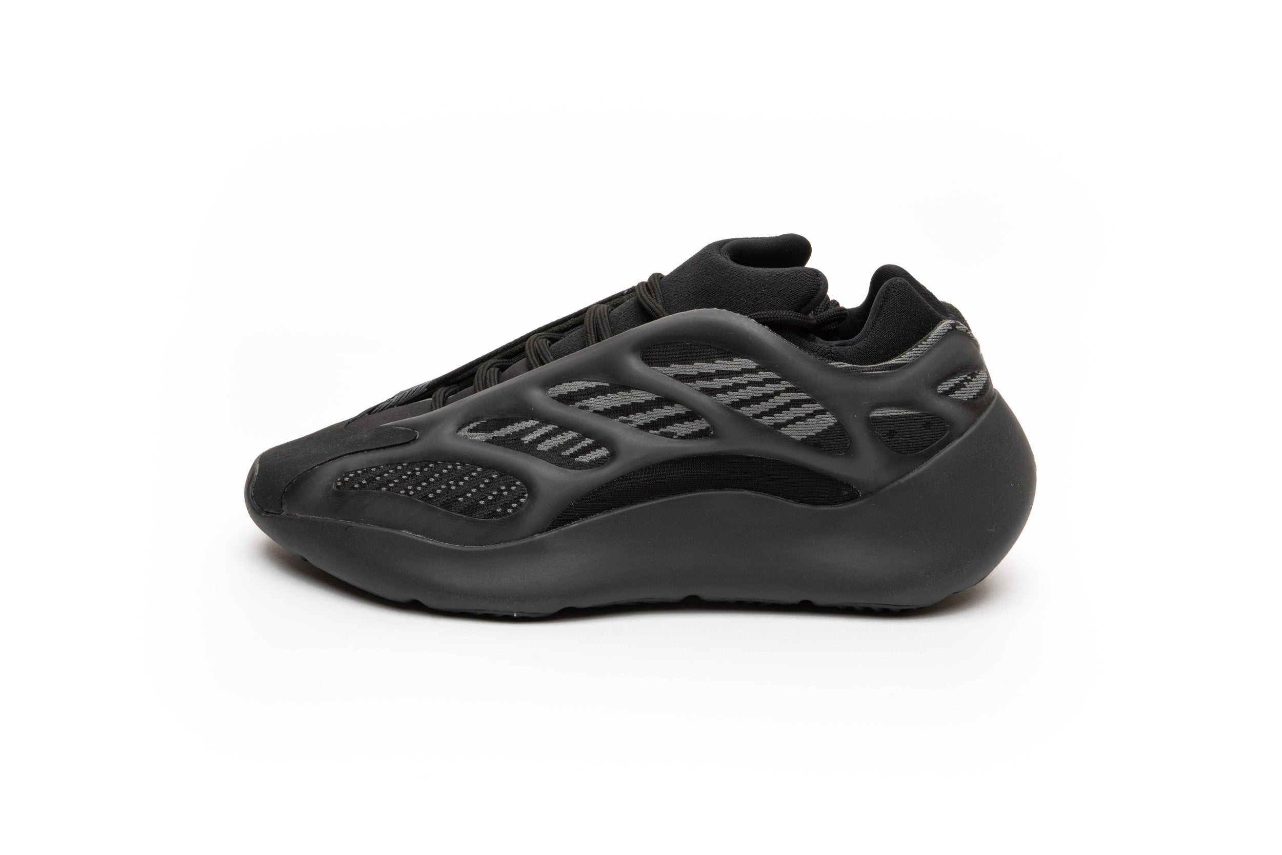 Yeezy 700 V3 