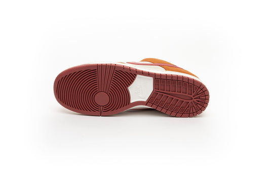 Nike SB Dunk Low Pro Dark "Russet Cedar"