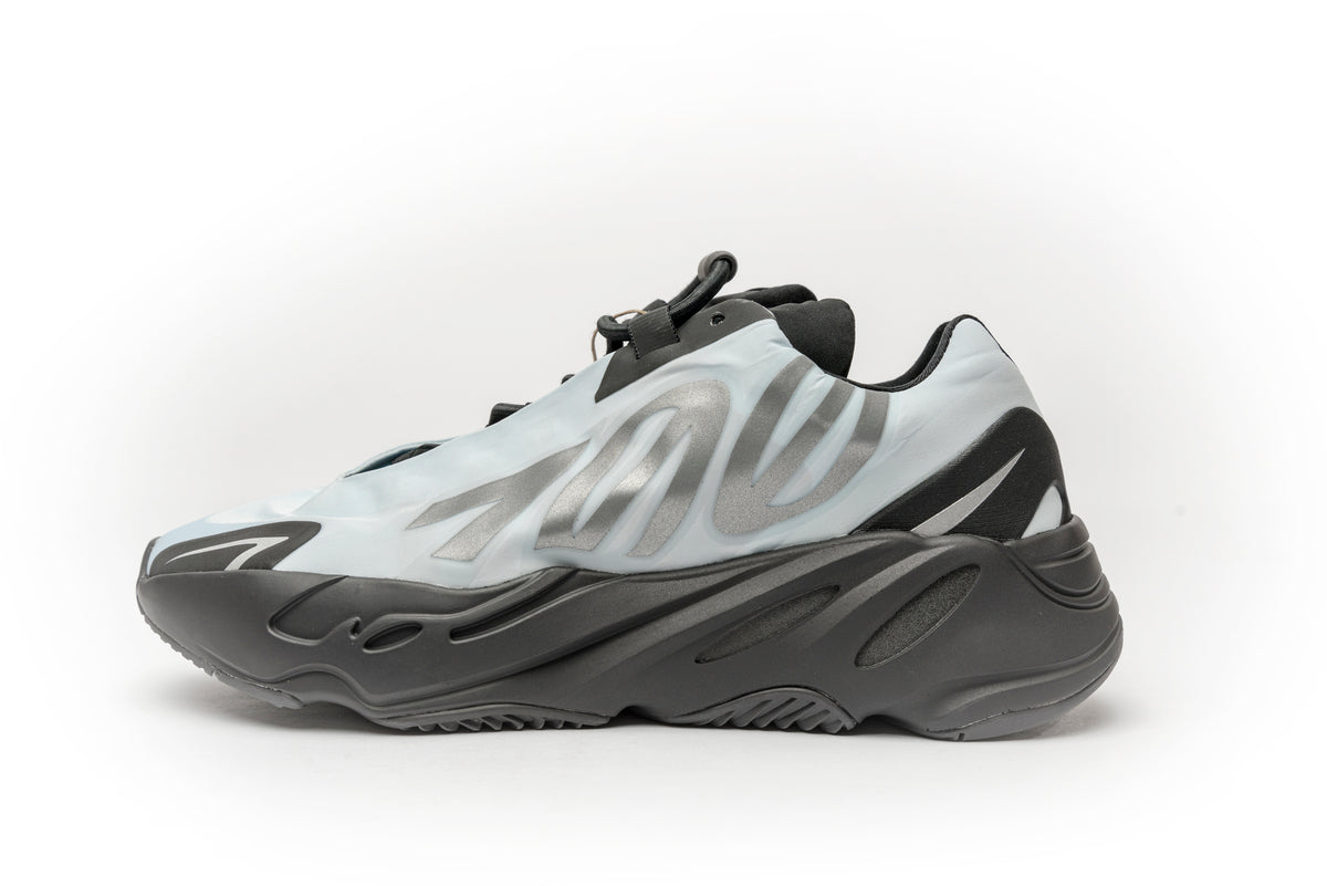 Yezzy700 mnvn Yeezy Boost 700 MNVN  main image 2