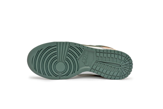 Dunk Low SE "Sail Multi-Camo"