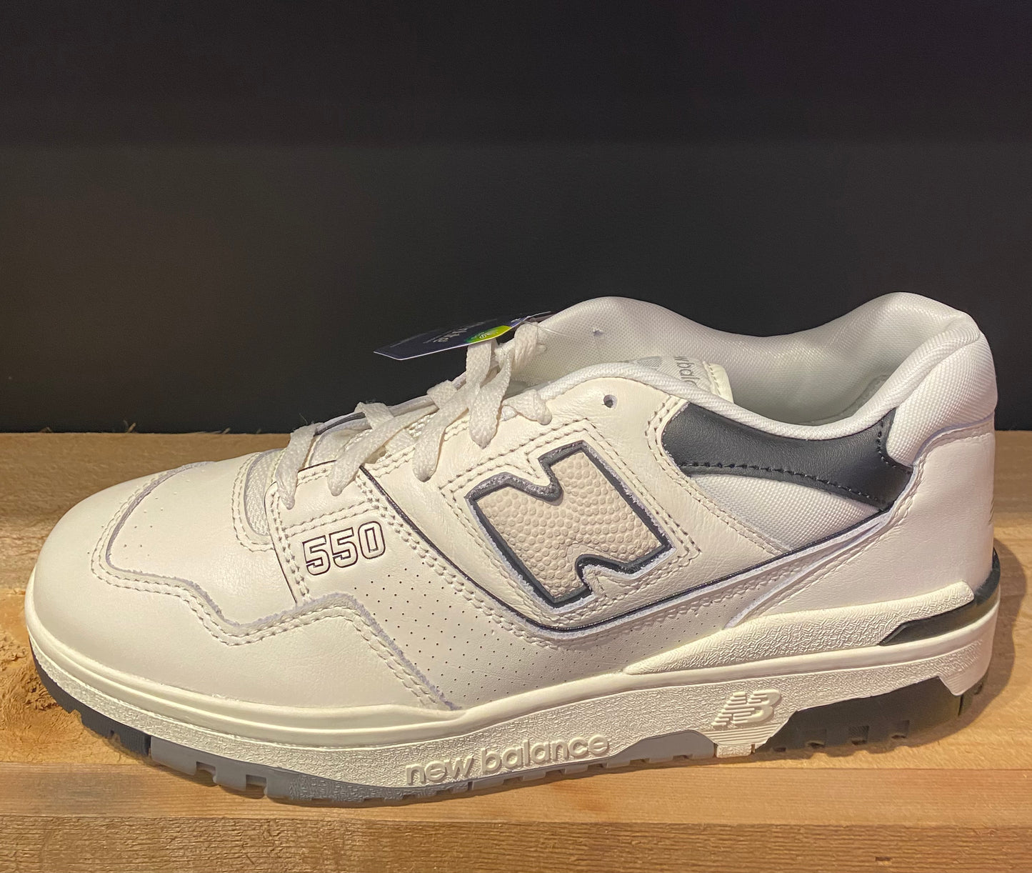 550 ‘Cream Black’