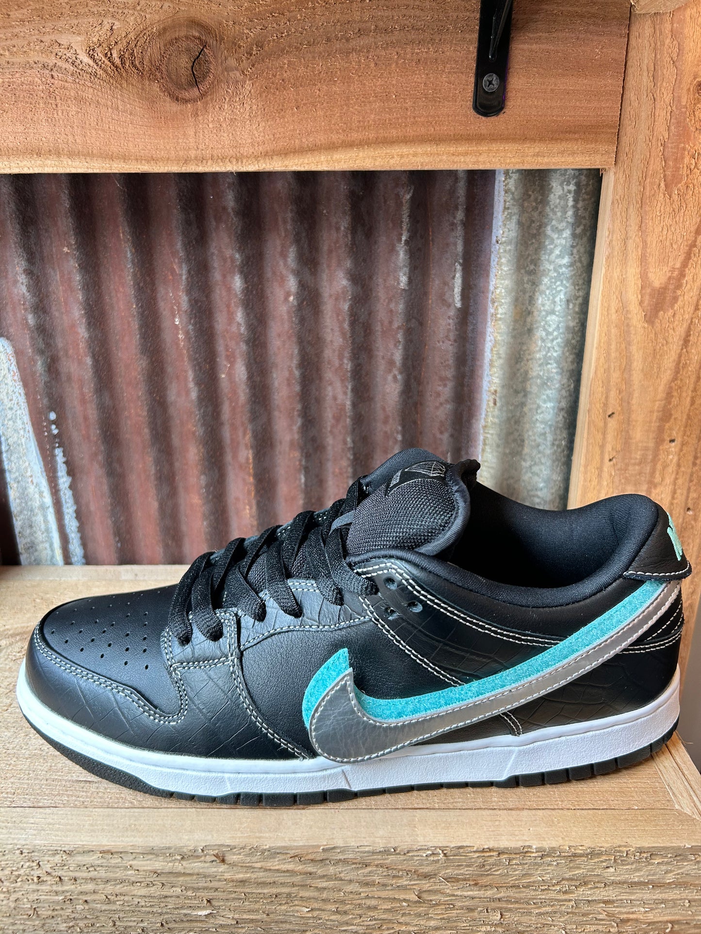 Diamond Supply Co. x Dunk Low Pro SB ‘Black Diamond’