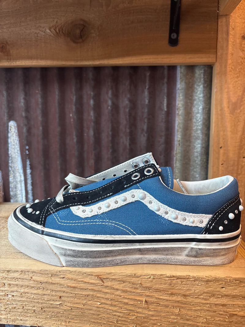 First Class Sneaks