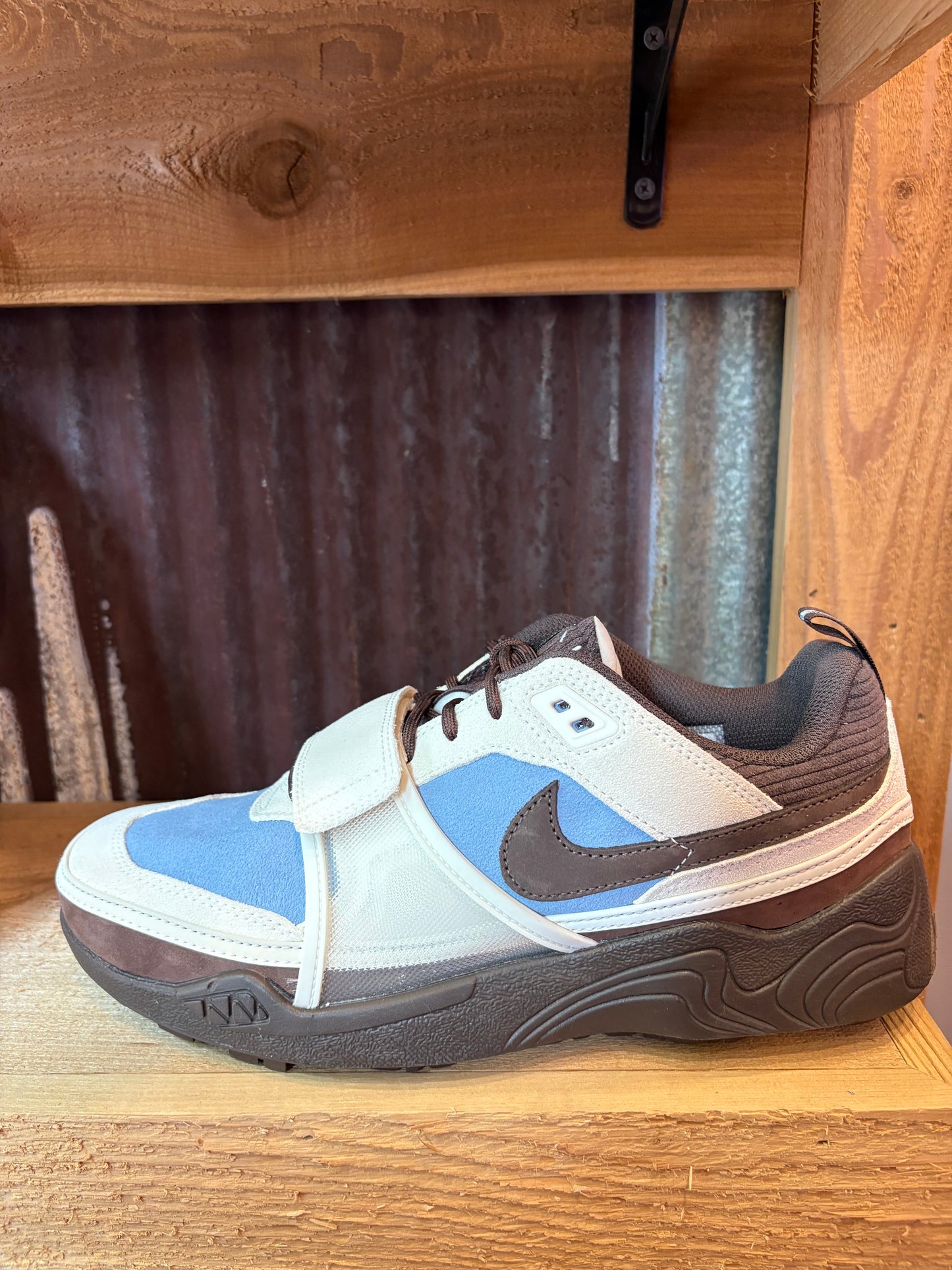 Travis Scott x Zoom Field Jazz ‘Leche Blue’