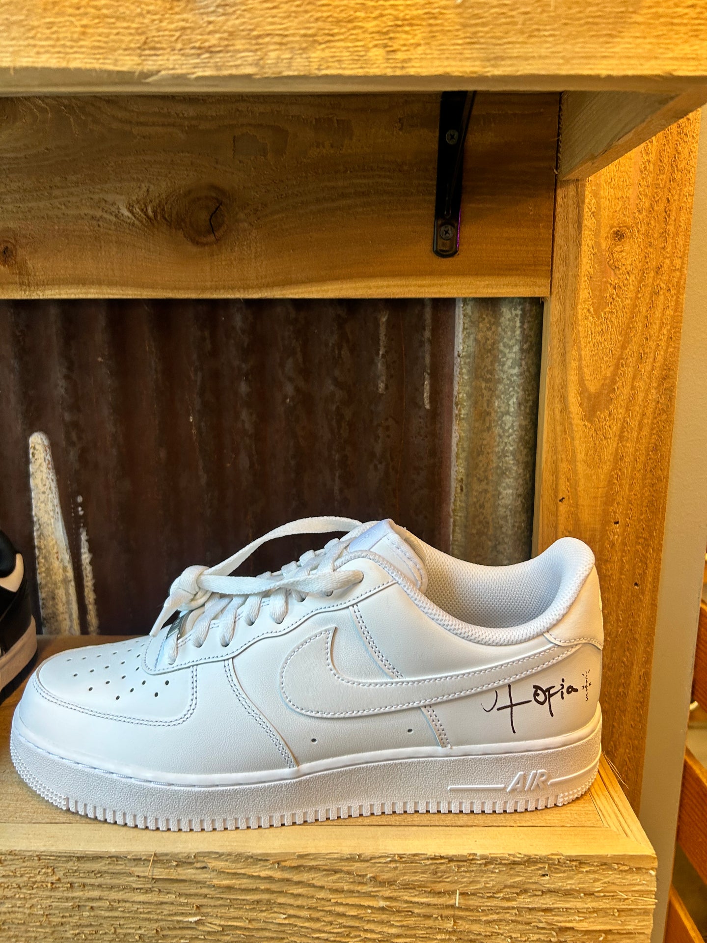 Travis Scott x Air Force 1 ‘Utopia’
