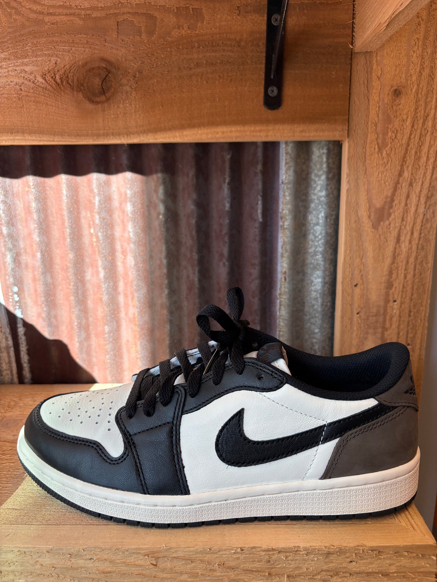 Jordan 1 Retro Low OG ‘ Mocha’