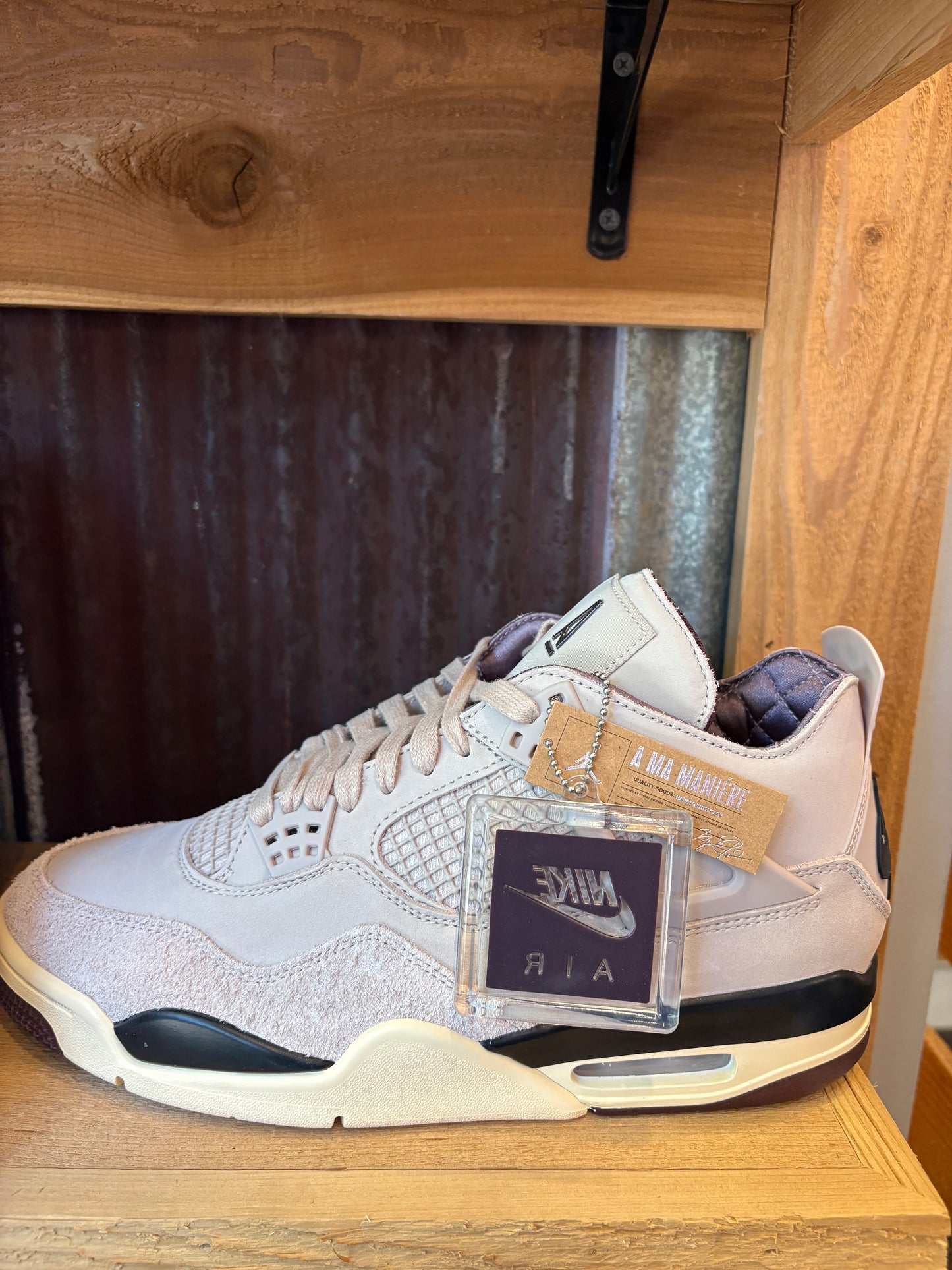 A Ma Maniere x Wmns Jordan 4 Retro ‘While You Were Sleeping ‘