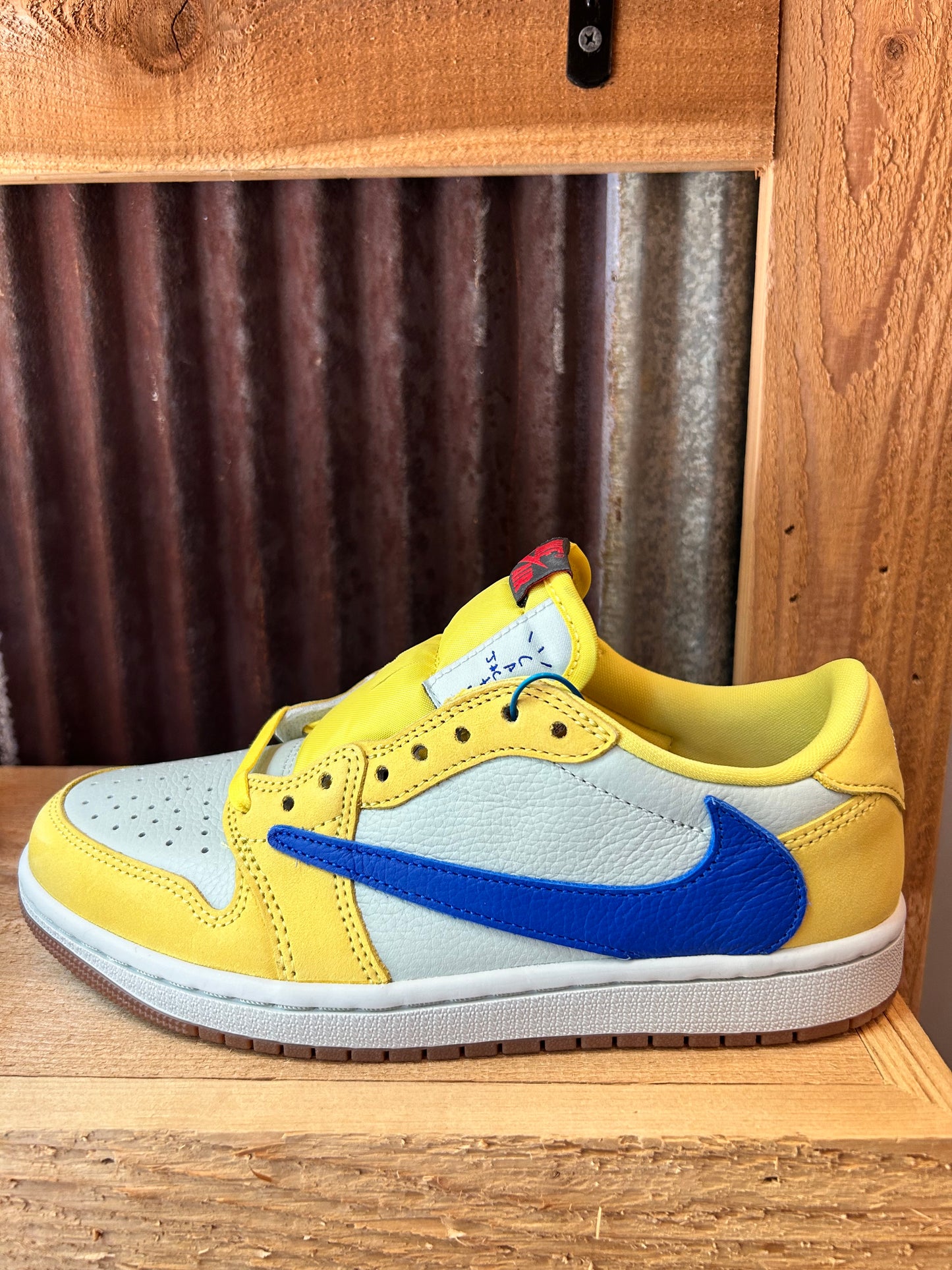 Travis Scott x Wmns Jordan 1 Low OG SP ‘Canary’