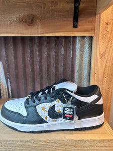 Supreme x Dunk Low OG SB QS ‘Black’