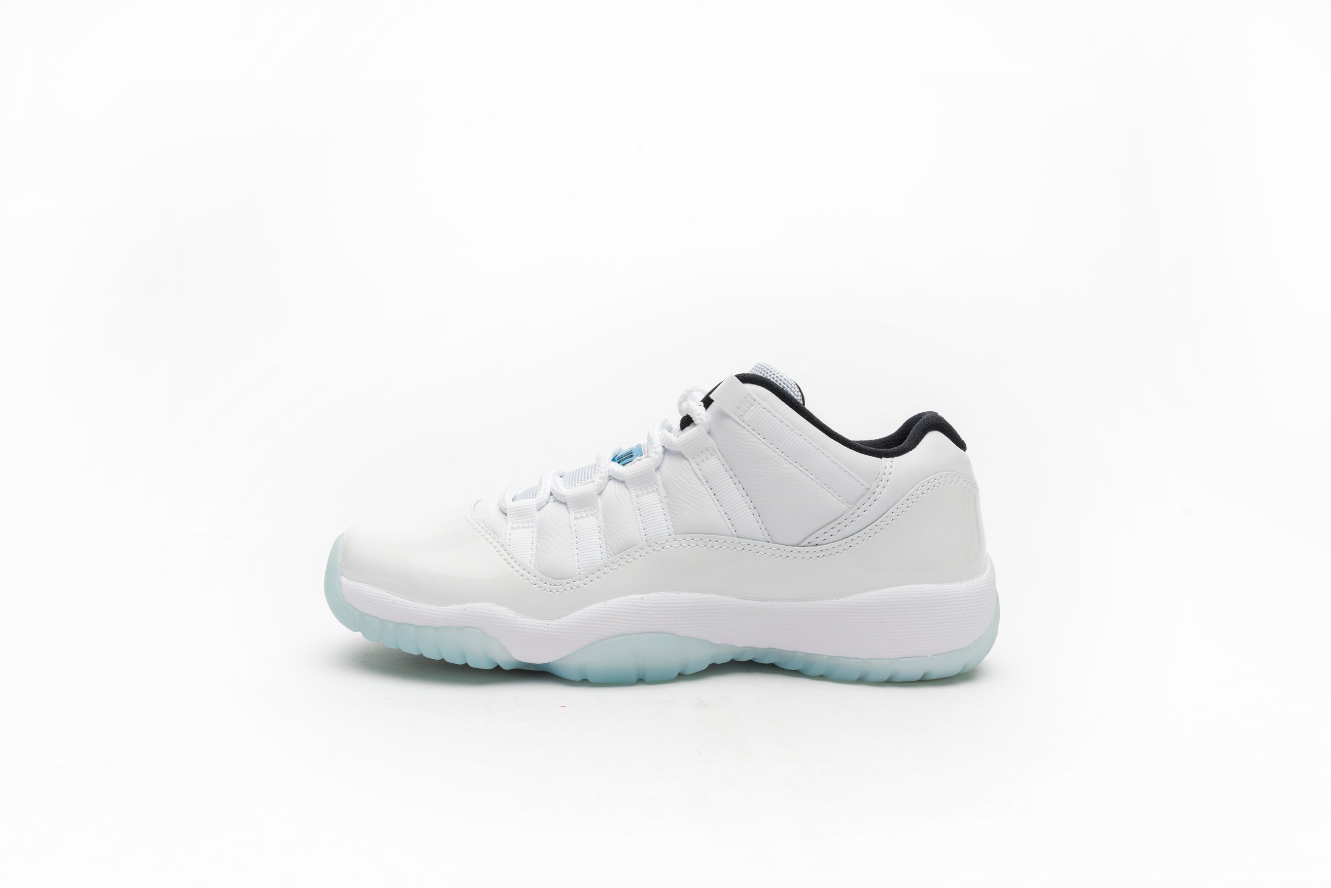 Air Jordan 11  display picture 3