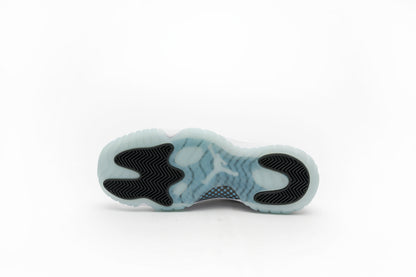 Air Jordan 11 "Legend Blue" (LOW)