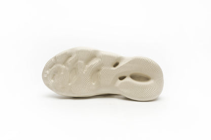 Yeezy Foam Runner "SAND"