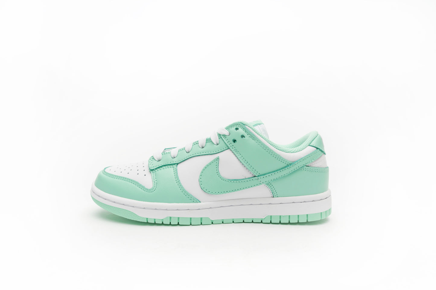 Nike Dunk Low "Green Glow" (W)