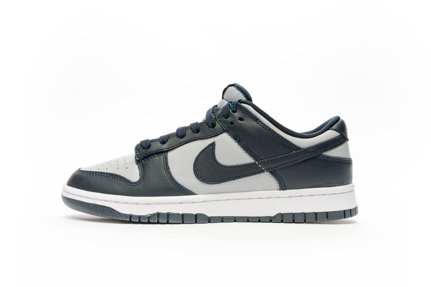 Nike Dunk Low "Georgetown"