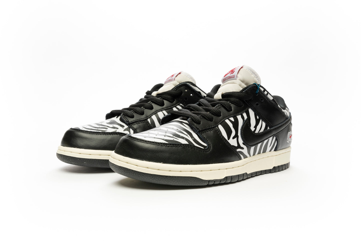 Nike SB Dunk Low "Quartersnacks Zebra"