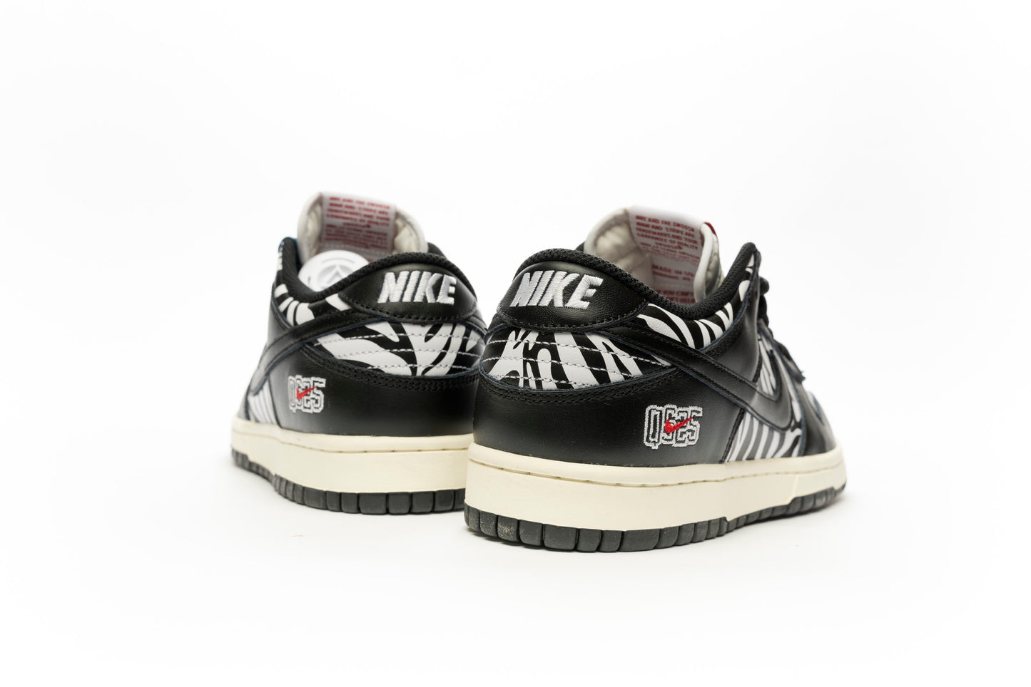 Nike SB Dunk Low "Quartersnacks Zebra"