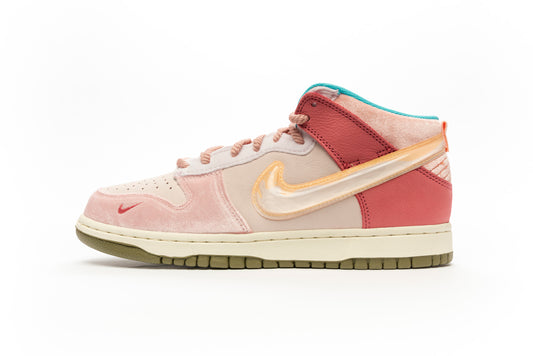 Social Status x Dunk Mid "Strawberry Milk"