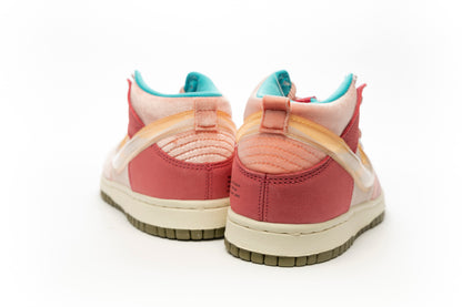 Social Status x Dunk Mid "Strawberry Milk"