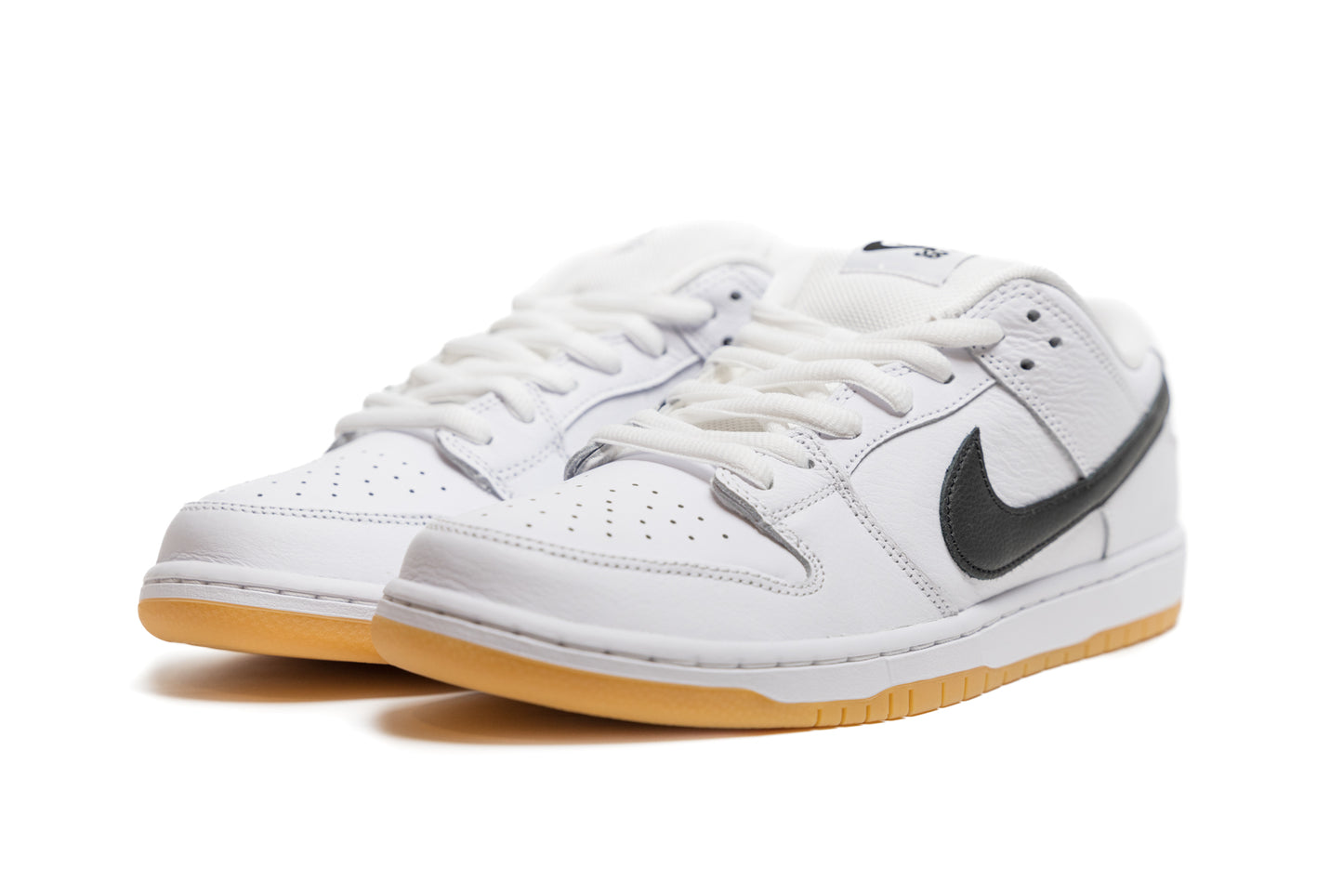 Dunk Low SB ‘White Gum’