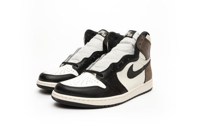 Air Jordan 1 Retro High OG "Dark Mocha"