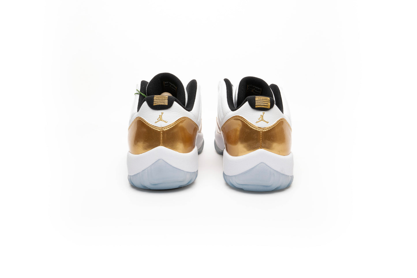 Air Jordan Retro 11 Low "Closing Ceremony Gold/White"