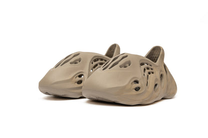 Yeezy Foam Runner "Stone Sage"