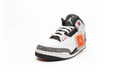 Air Jordan Retro 3 "Infra-Red" 23