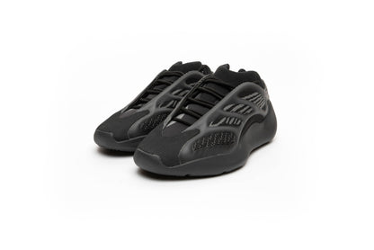 Yeezy 700 V3 "Alvah"