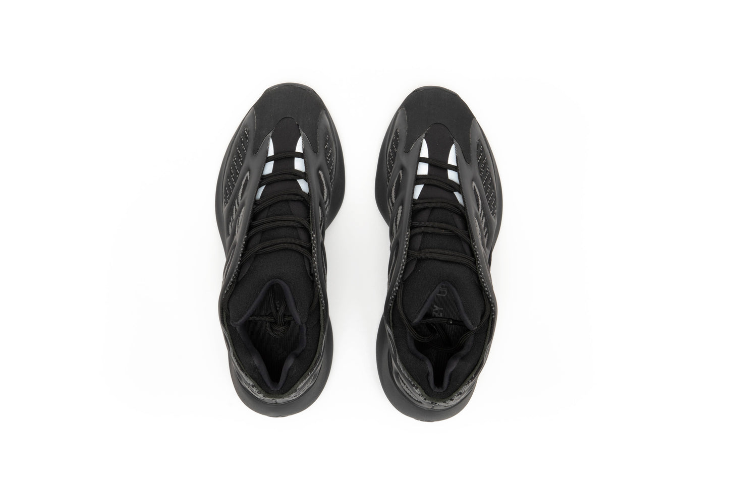 Yeezy 700 V3 "Alvah"