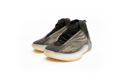 Yeezy QNTM "Barium"