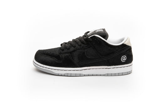 Medicom Toy x Dunk Low SB "BE@RBRICK"