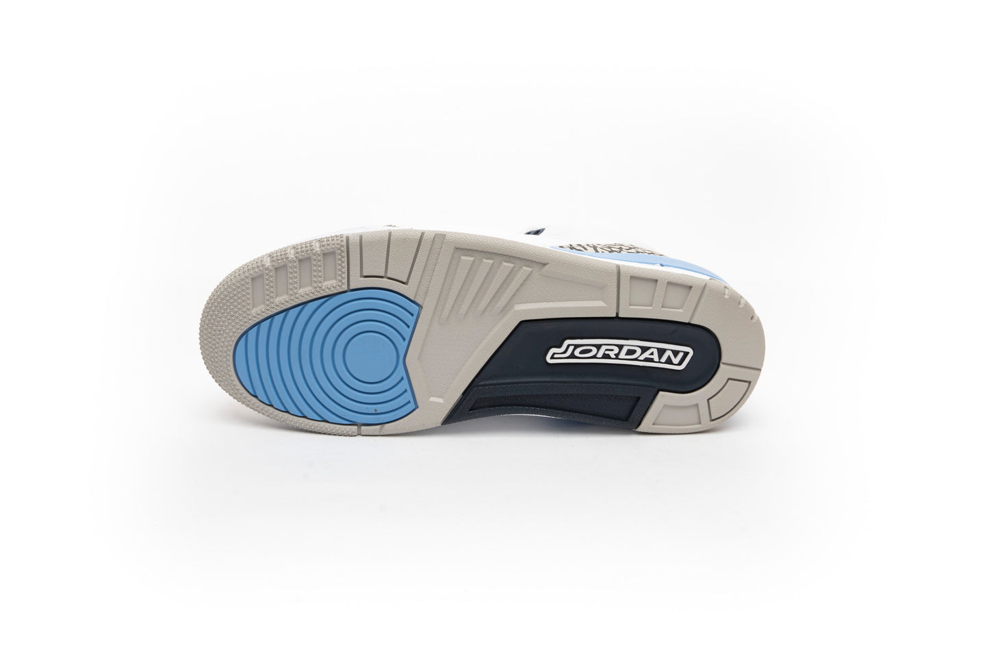 Air Jordan 3 Retro "UNC 2020"