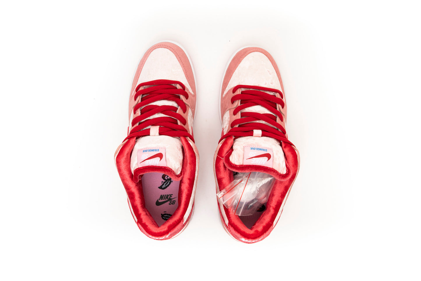 Strange Love X Nike SB Dunk Low Pro QS "Valentines Day"