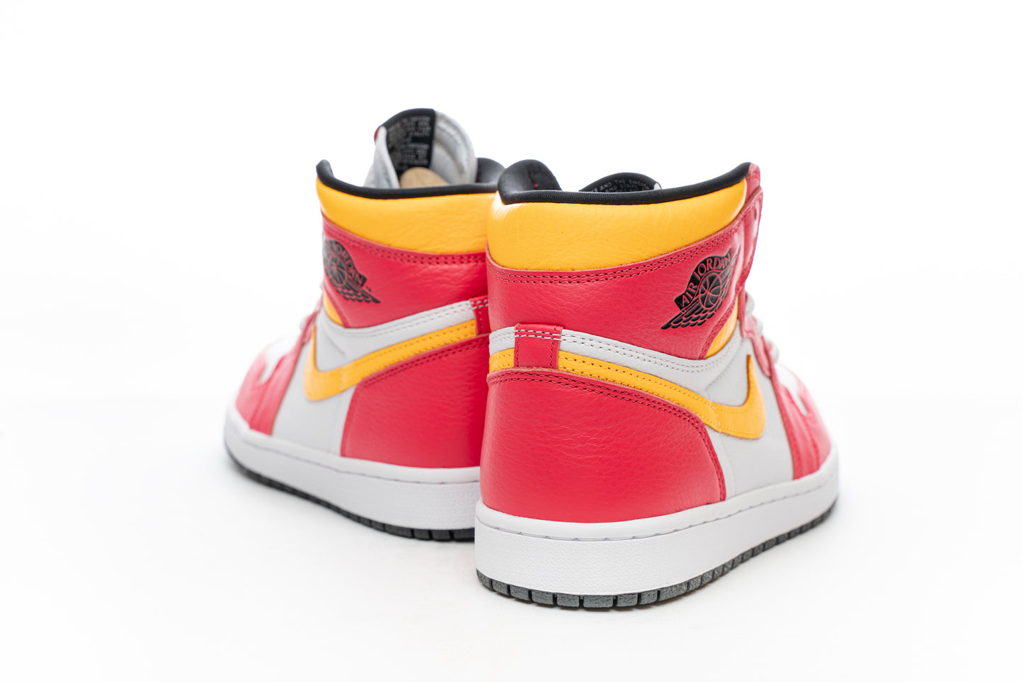 Air Jordan 1 Retro OG "Light Fusion Red"