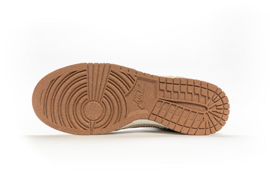 Dunk High LX "Toasty" (W)