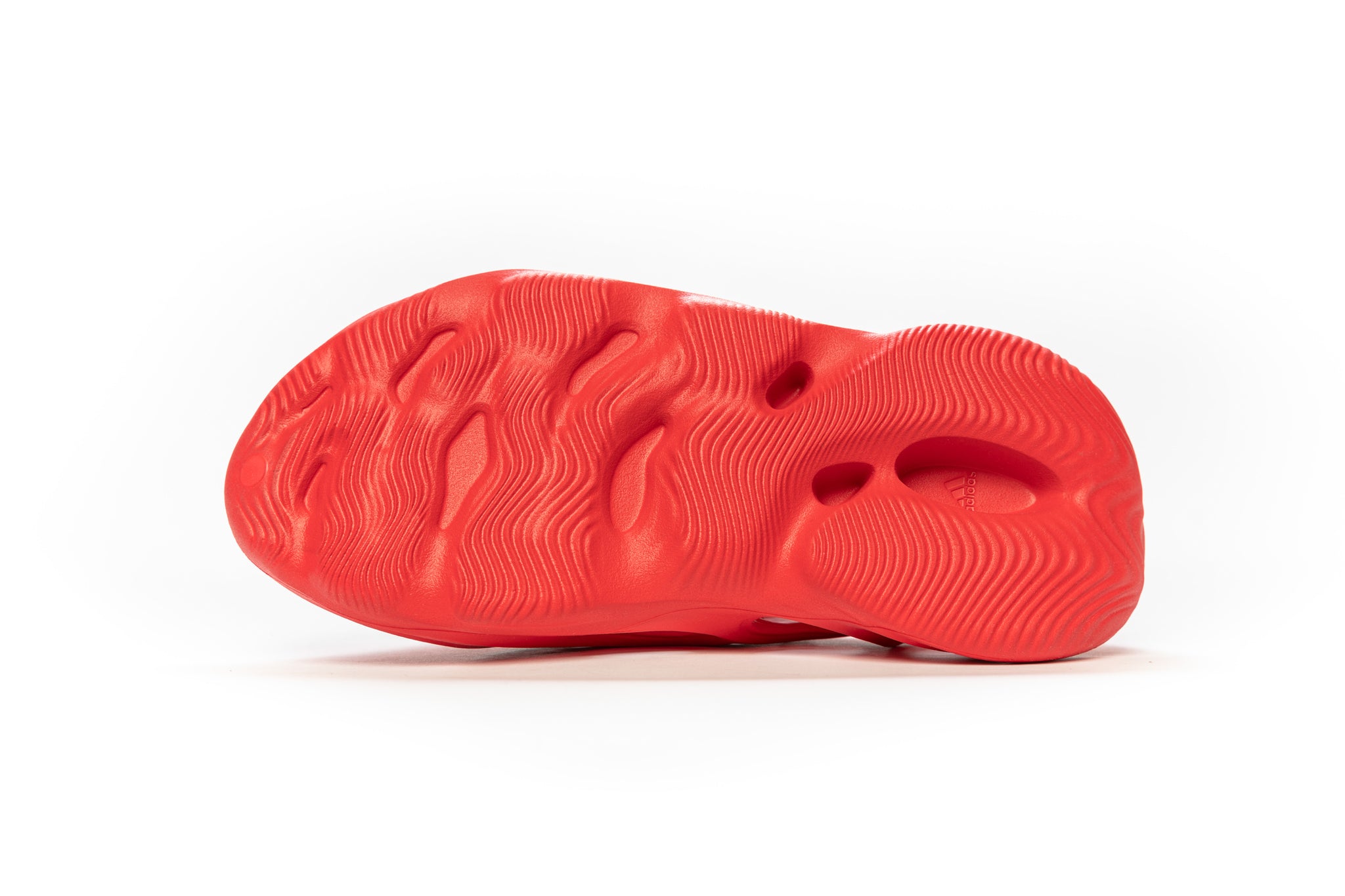 Yeezy Foam RNNR Vermillion - GW3355 M11