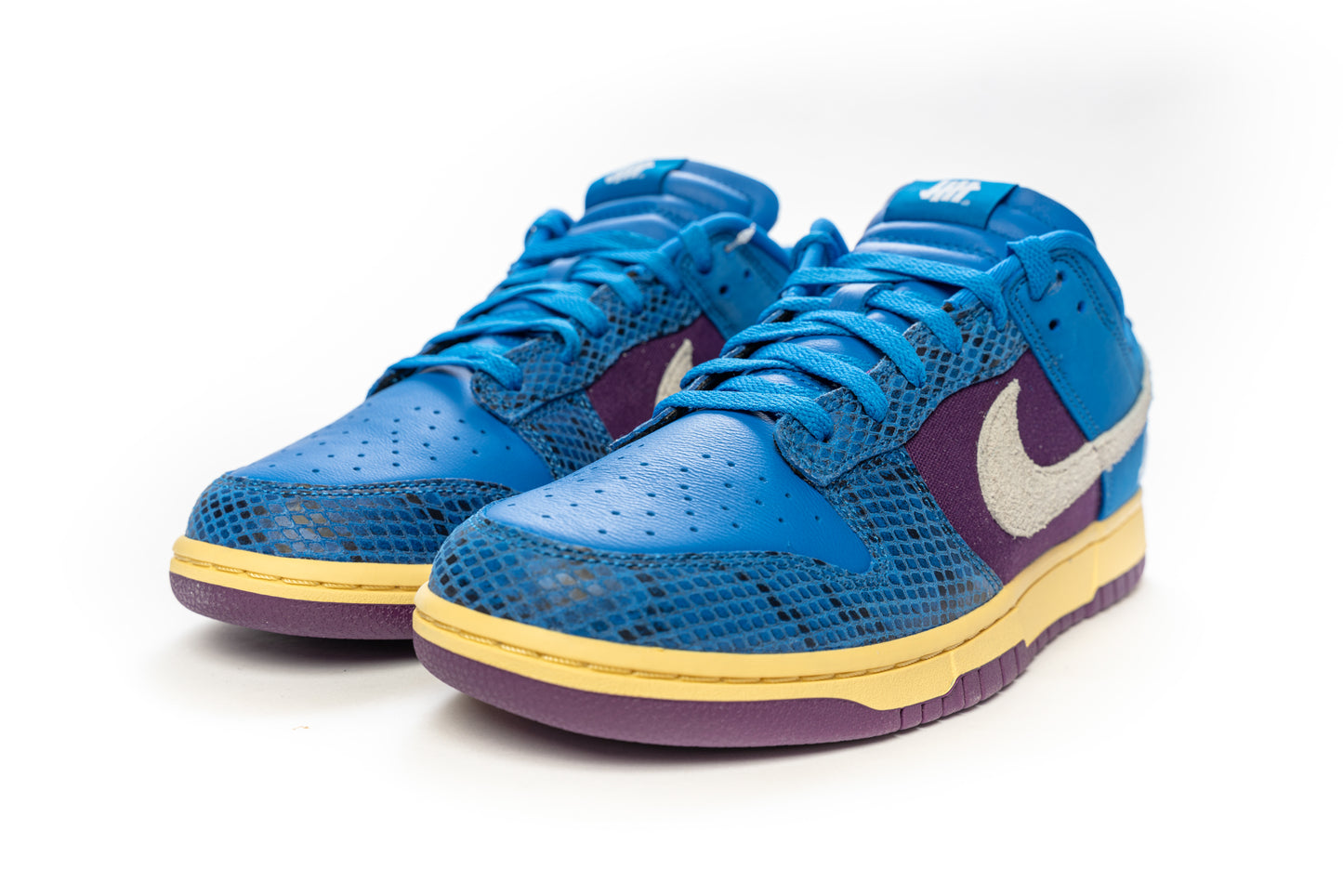 Undefeated x Dunk Low SP "5 On It"