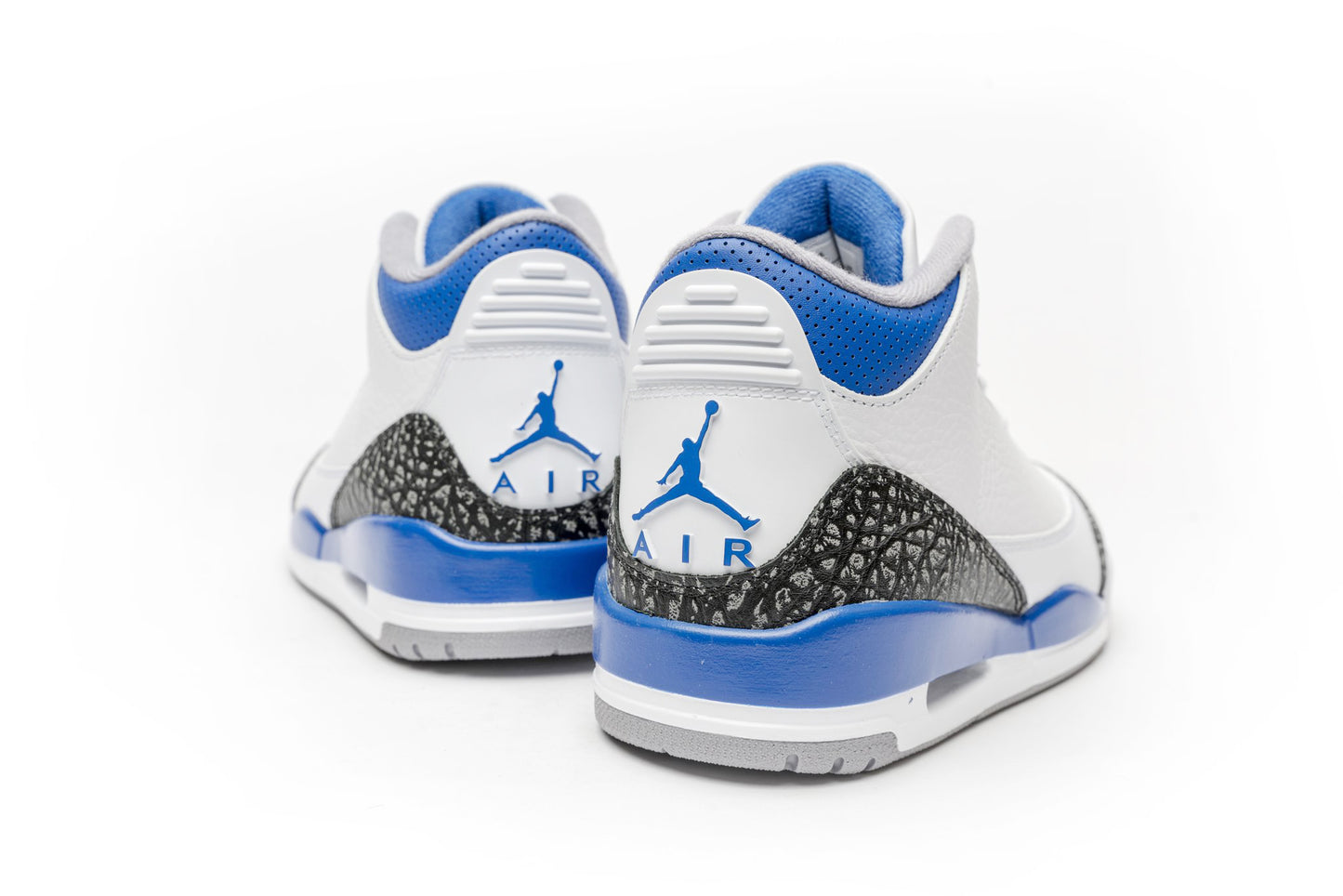 Air Jordan 3 Retro "Racer Blue"