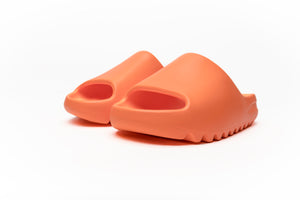 Yeezy Slide "Enflame Orange"