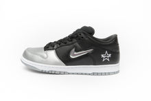 Load image into Gallery viewer, Nike SB Dunk Low OG QS Supreme &quot;Metallic Silver&quot;

