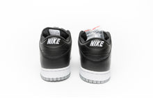 Load image into Gallery viewer, Nike SB Dunk Low OG QS Supreme &quot;Metallic Silver&quot;
