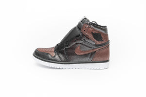 Air Jordan 1 Retro High OG "Fearless Metallic Rose" (W)