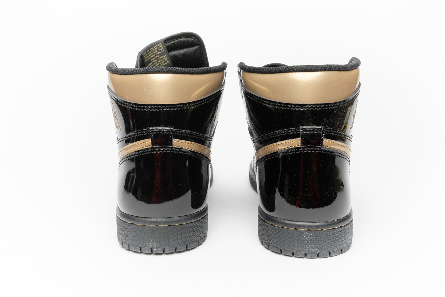 Air Jordan 1 Retro High OG "Black Metallic Gold "