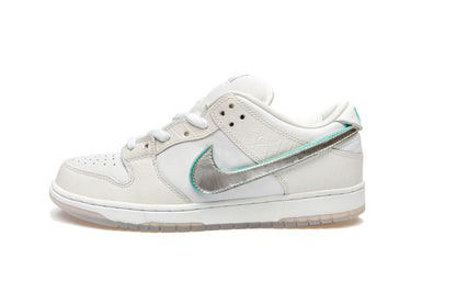 Diamond Supply Co. x Dunk Low Pro SB "White Diamond"