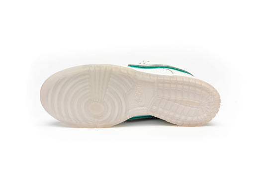 Diamond Supply Co. x Dunk Low Pro SB "White Diamond"