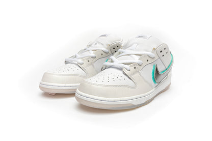 Diamond Supply Co. x Dunk Low Pro SB "White Diamond"