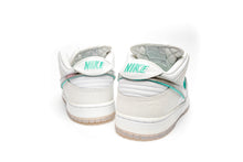 Load image into Gallery viewer, Diamond Supply Co. x Dunk Low Pro SB &quot;White Diamond&quot;
